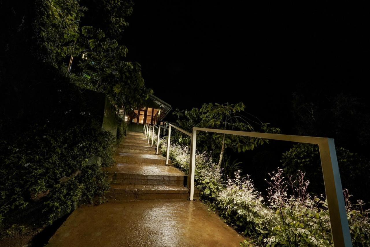 Meppādi Iron Bridge Coveヴィラ エクステリア 写真